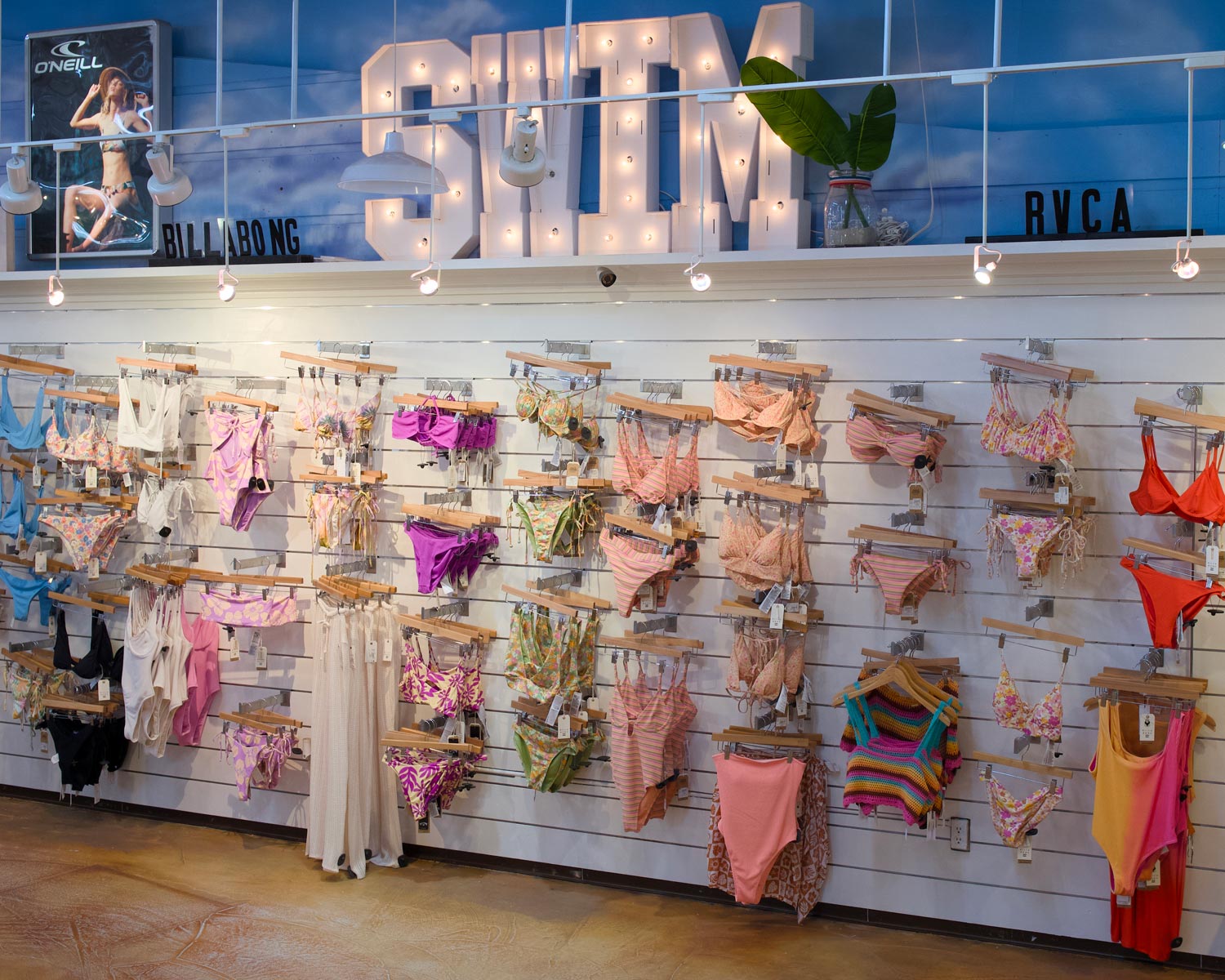Beachwear, Swimwear, Sunglasses & More in Panama City Beach, FL – Shipwreck Ltd.